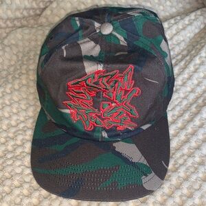 Supreme Camouflage Baseball Cap with Red Embroidery